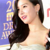[Pict + Screencap + Video] 131230 Kim So Eun di MBC Drama Awards 2013